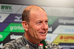 -包含奥格斯堡队长受伤，或将缺席下一场比赛的词条