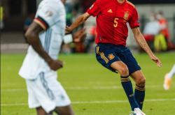 -包含瑞典碾压AC米兰，库尔图瓦状态火热的词条