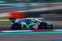 英雄联盟总决赛2025-哈斯车队鏖战阿斯顿马丁，拉塞尔统治全场