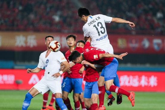 天津泰达主场惨败，河南建业-横扫的简单介绍