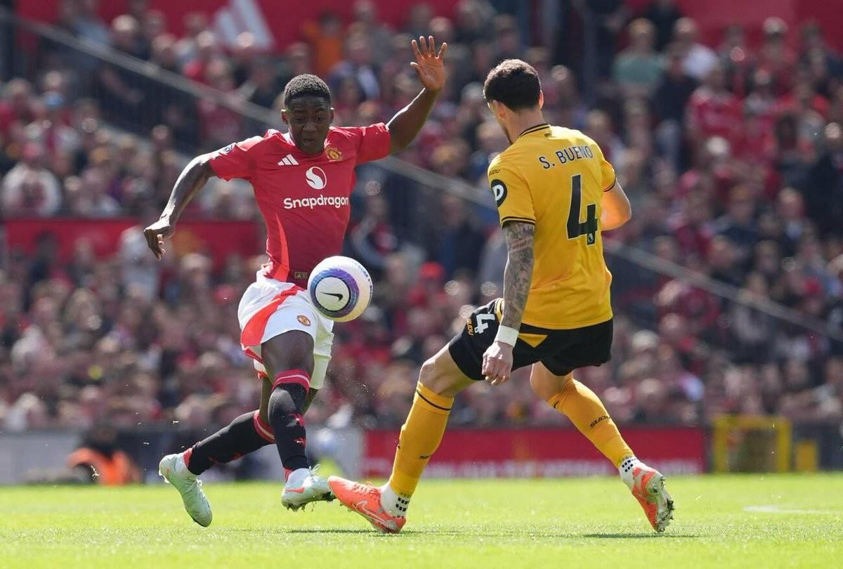 关于曼联击败狼队,积分持续攀升的信息 关于曼联击败狼队,积分持续攀升的信息