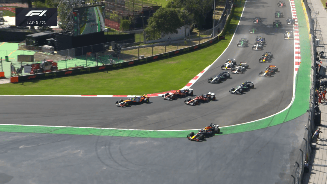 威廉姆斯碾压雷诺车队，诺里斯带队取胜