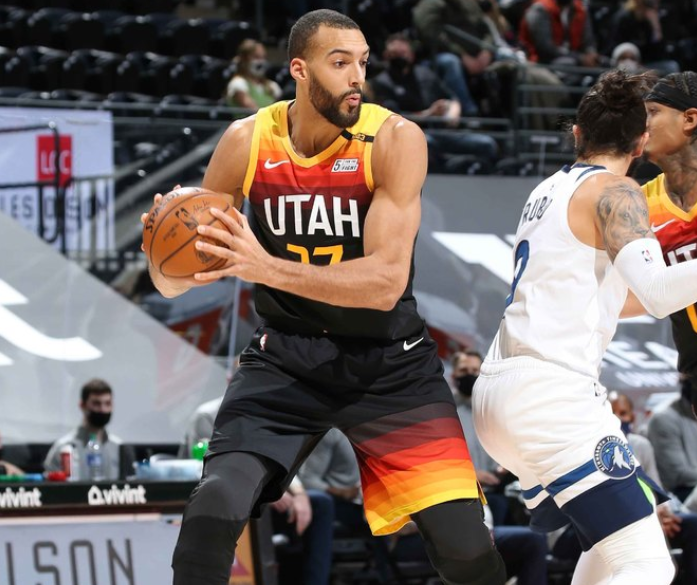 索伯车队逆转阿斯顿马丁，拉塞尔状态火热