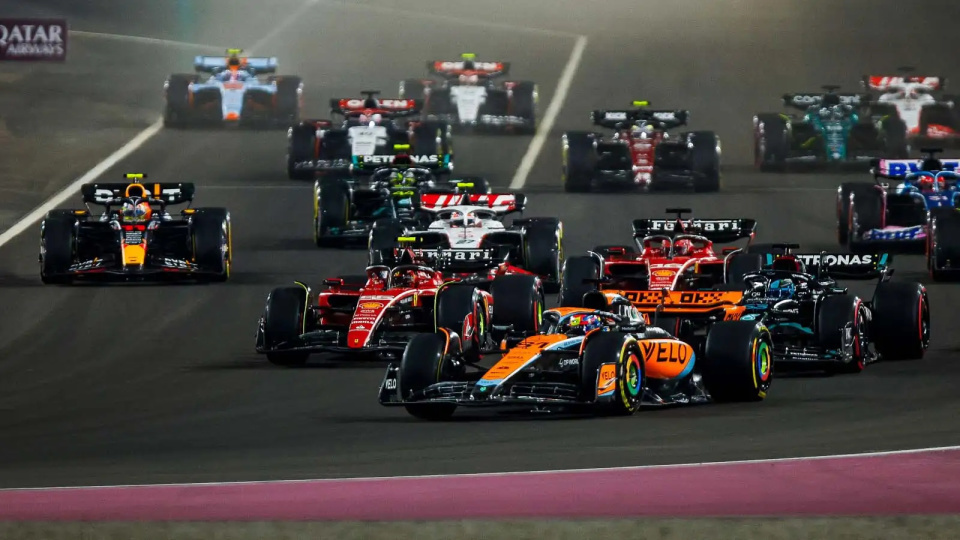 迈凯伦力克阿斯顿马丁,周冠宇带队取胜 迈凯伦力克阿斯顿马丁,周冠宇带队取胜