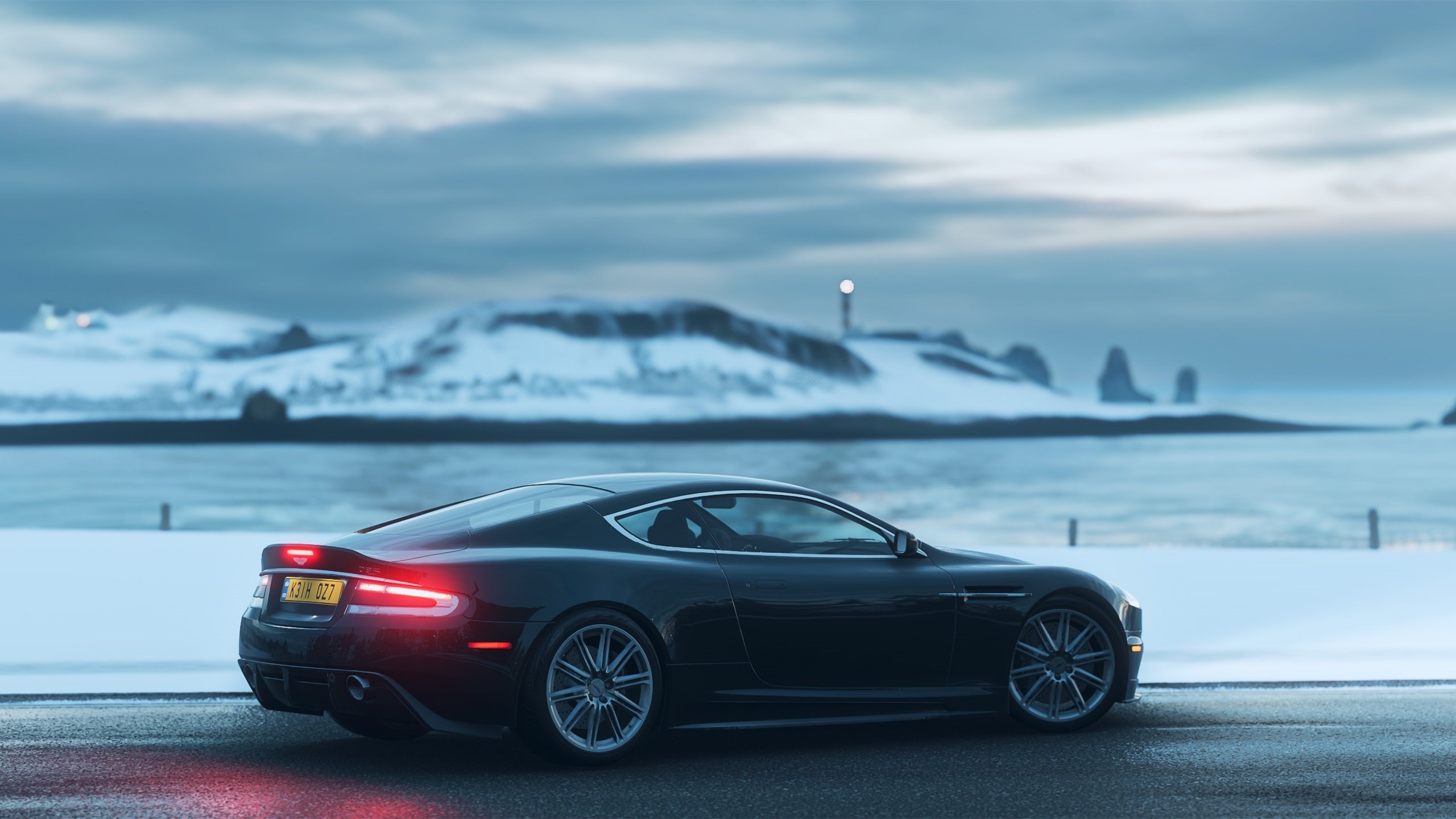 三国灯火照孤勇，米切尔一夜燃尽北美星空