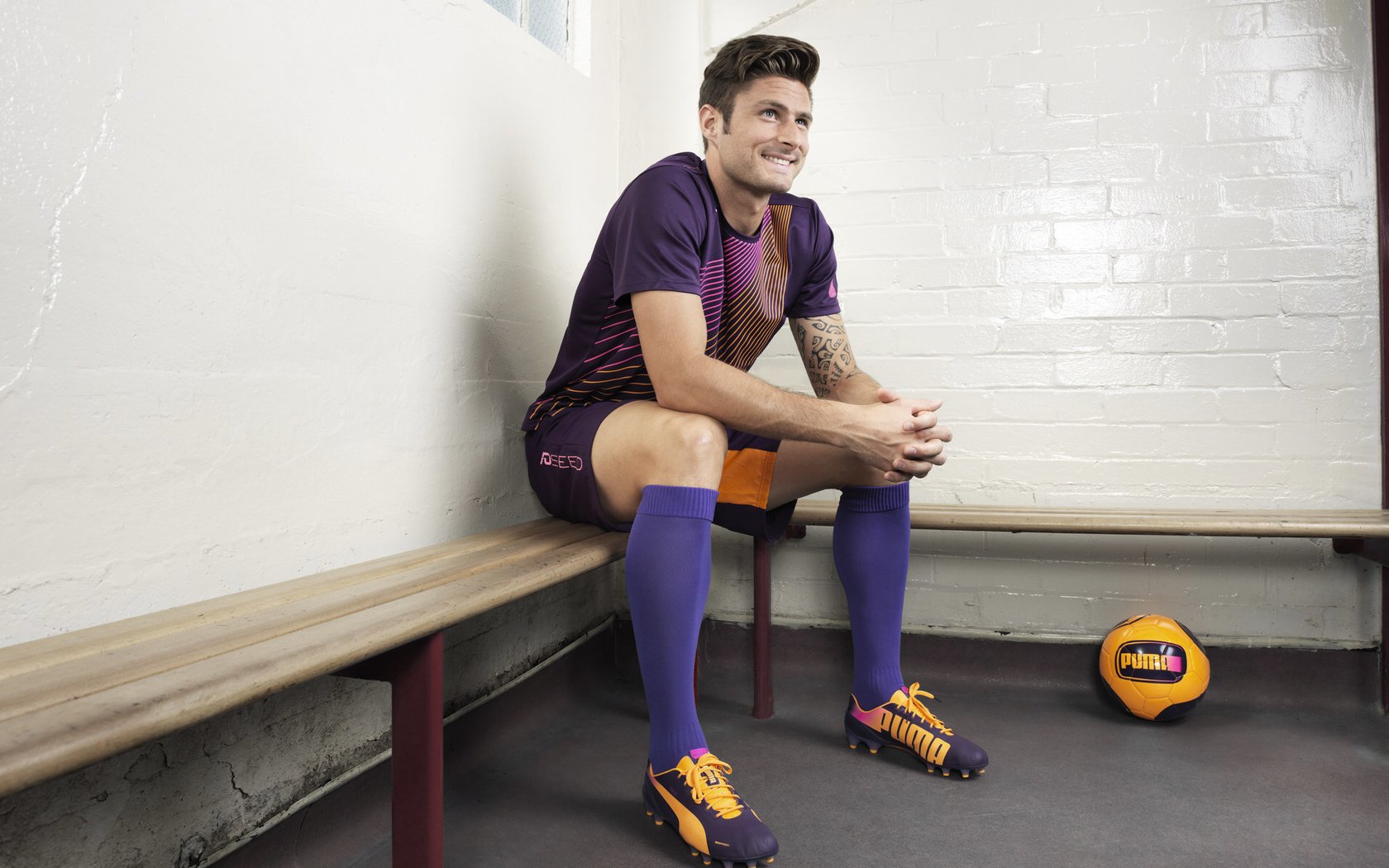 格纳布里独造三球弑旧主，一场友谊赛如何让委内瑞拉踏平皇马