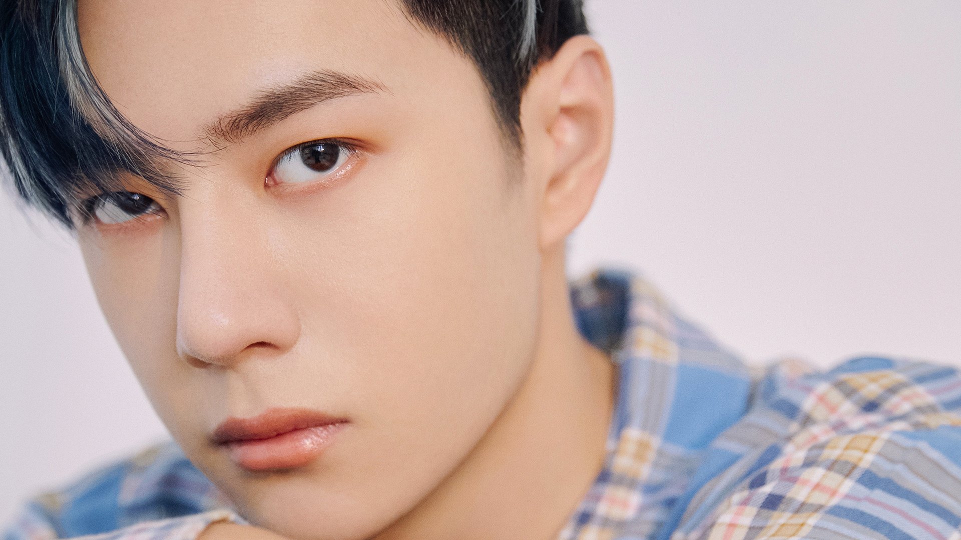 绿茵场上的节奏大师,当卡塔尔战术铁笼禁锢阿根廷探戈,贝林厄姆于无声处听惊雷